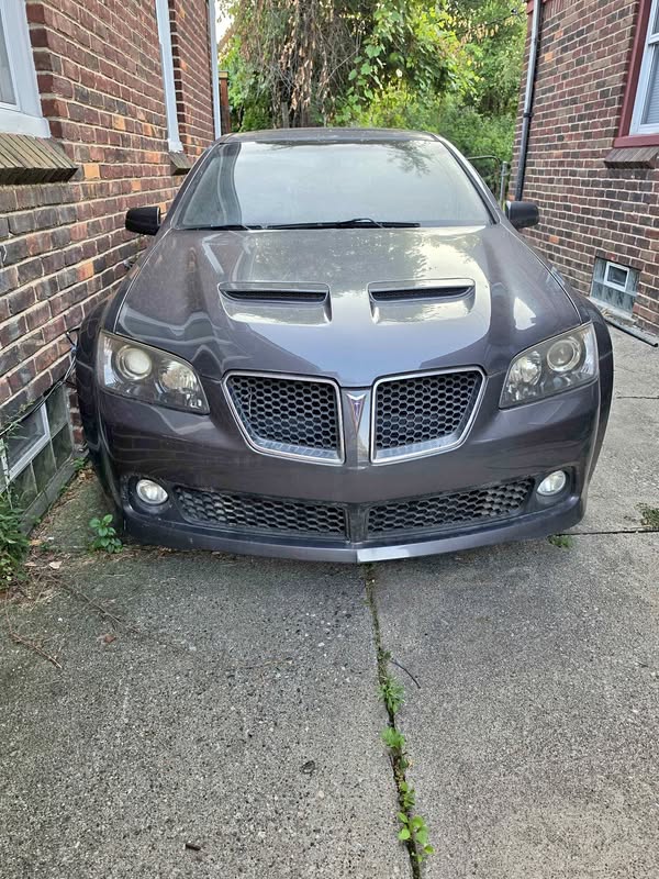 2009 Pontiac G8 - GT Sedan 4D