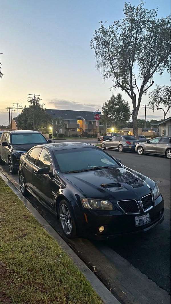 2008 Pontiac G8 - Sedan 4D