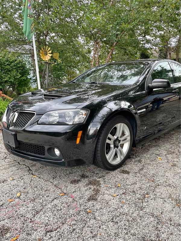 2009 Pontiac G8 - Sedan 4D