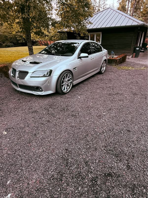 2009 Pontiac G8 - GT Sedan 4D