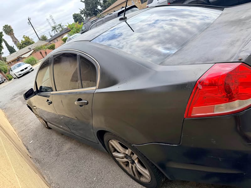 2008 Pontiac G8 - Sedan 4D