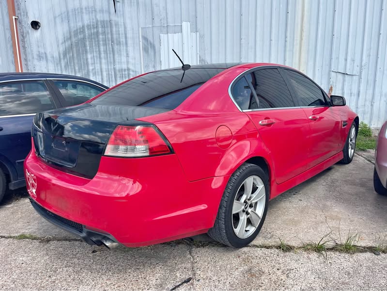2009 Pontiac G8 - GT Sedan 4D