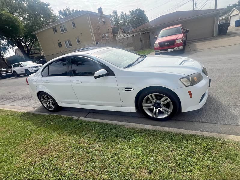 2009 Pontiac G8 - Sedan 4D
