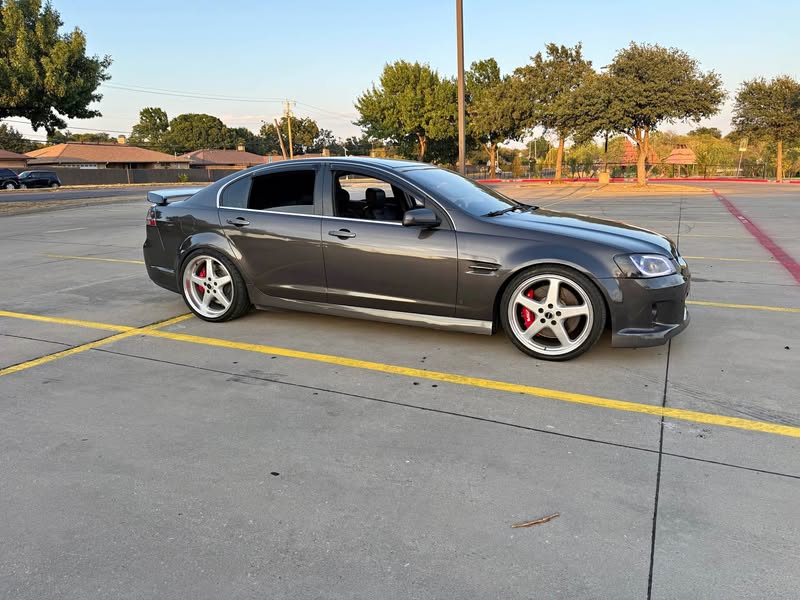 2009 Pontiac G8 - GT Sedan 4D