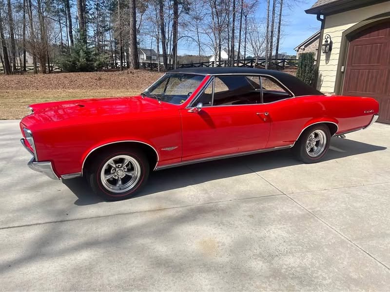1966 Pontiac GTO - 400 335HP FOUR SPEED