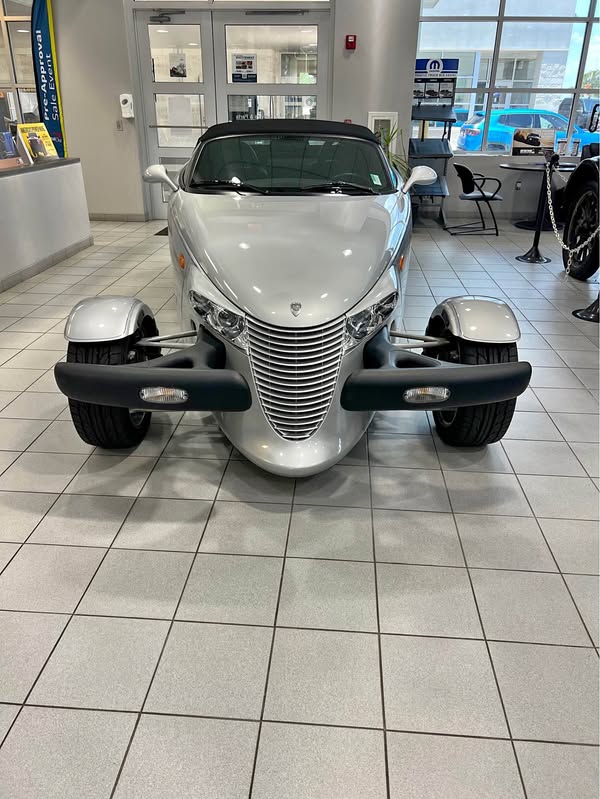 2000 Plymouth Prowler - Roadster 2D