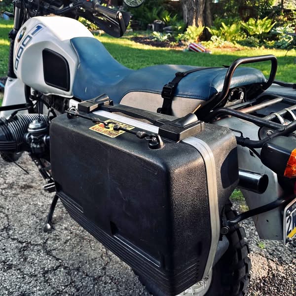 1988 BMW r100 gs