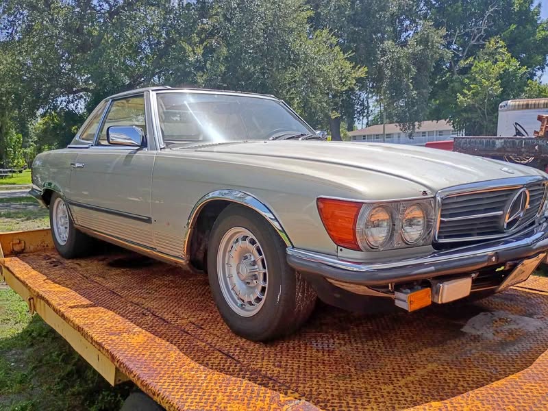 1981 Mercedes-Benz 280 SL r107 - Convertible