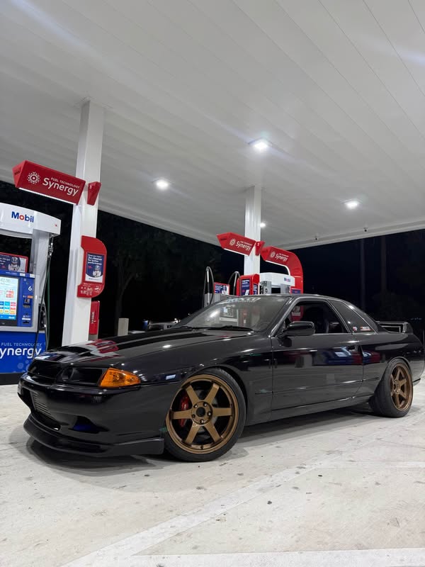 1990 Nissan skyline - r32