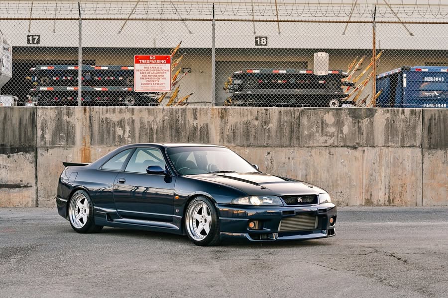 1997 Nissan Skyline GT-R (BCNR33)