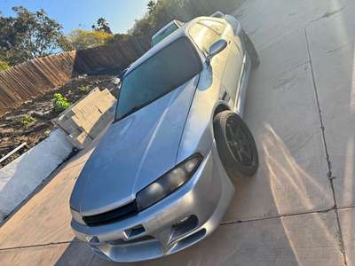 1996 Nissan skyline