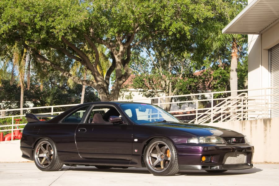 1995 Nissan skyline gt-r r33, og midnight purple, 600whp, t88 single turbo, hks mods, te37sl, r34 bucket seats nismo