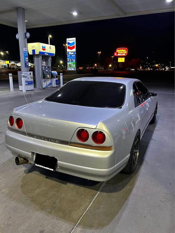 1996 Nissan Skyline