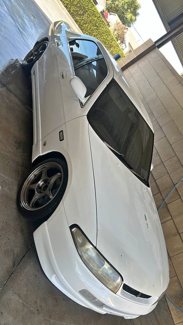 1995 Nissan skyline r33 sedan rhd