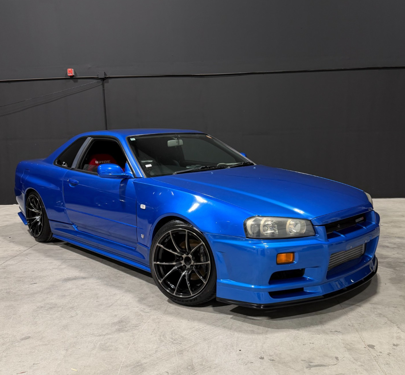 2000 Nissan Skyline