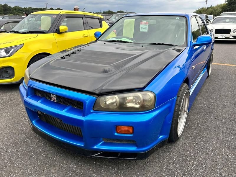 1999 Nissan Skyline