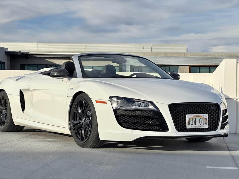 2011 Audi R8 - V10 Spyder Convertible 2D