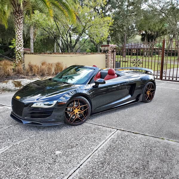 2011 Audi R8 - V10 Spyder