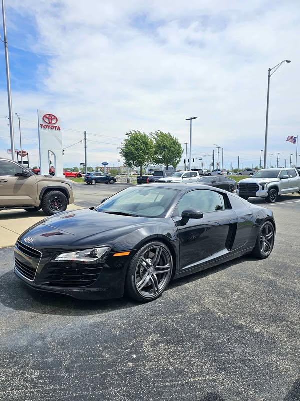 2012 Audi R8 4.2 Quattro Coupe 2D