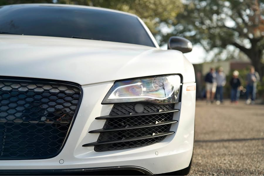 2009 Audi R8 - 4.2 Quattro Coupe 2D