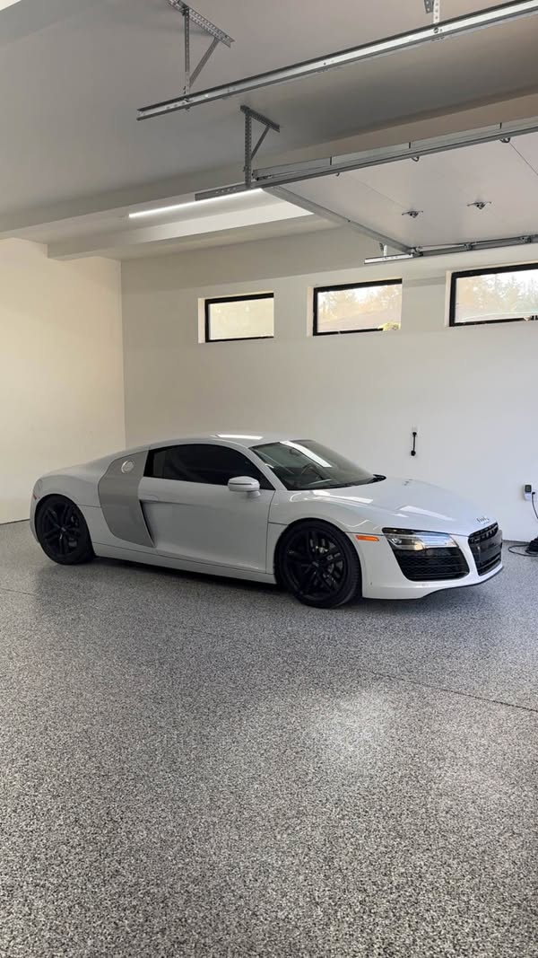 2015 Audi R8 - 4.2 Quattro Coupe 2D