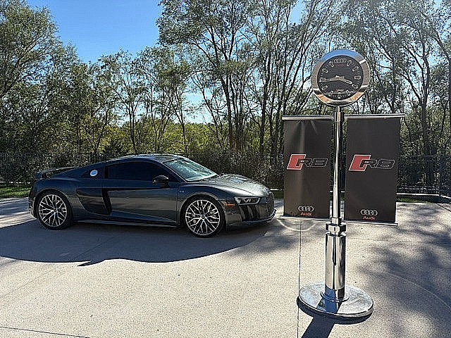 2017 Audi R8 5.2 PLUS QUATTRO