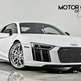 2017 Audi R8 5.2 quattro V10 Plus-PRISTINE R8!