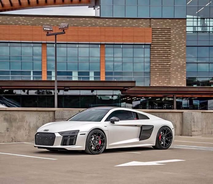 2017 Audi R8 - 5.2 Quattro Coupe 2D