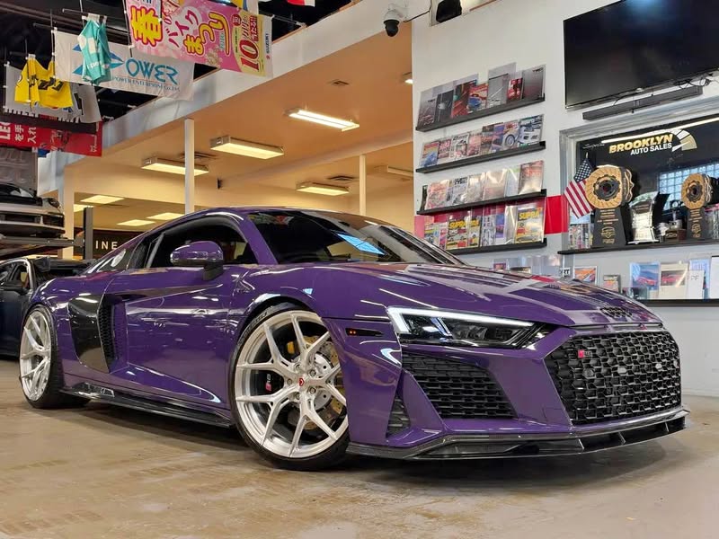2022 Audi R8 - V10 Performance Coupe 2D