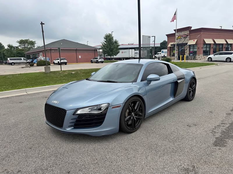 2009 Audi R8 - 4.2 Quattro Coupe 2D