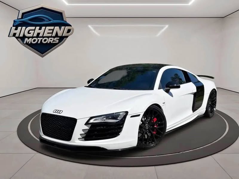 2009 Audi R8 - 4.2 Quattro Coupe 2D