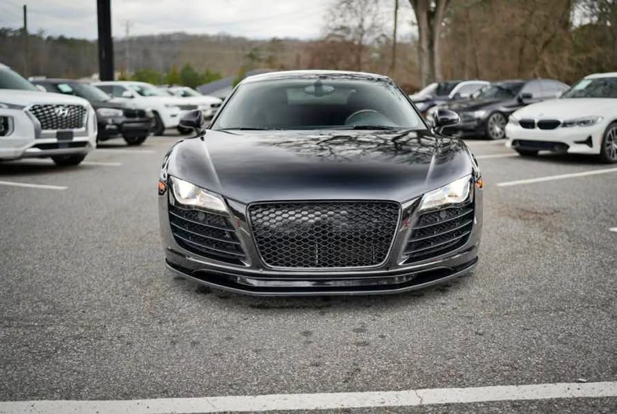 2009 Audi R8 - 4.2 Quattro Coupe 2D