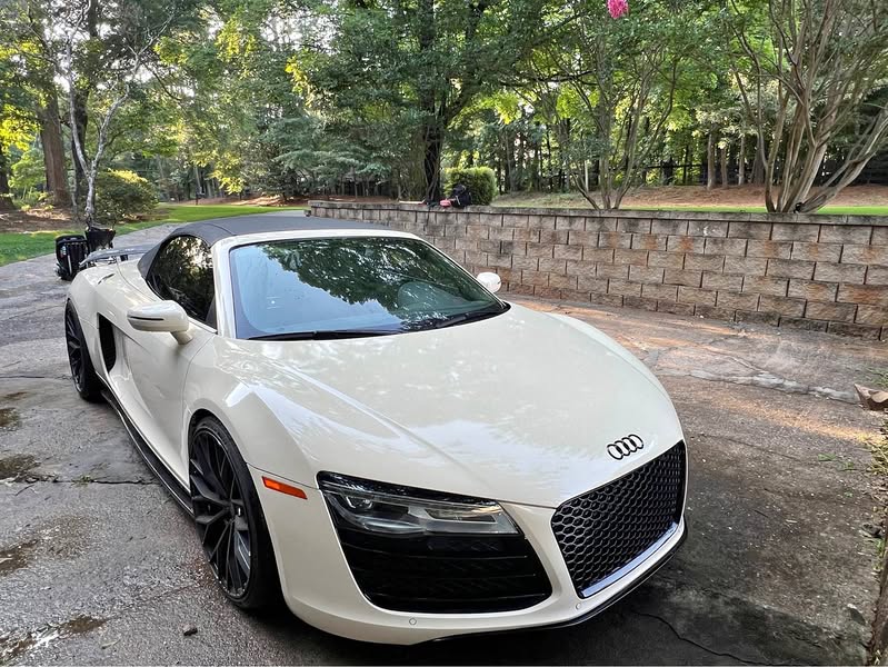2014 Audi R8 - 4.2 Quattro Spyder Convertible 2D
