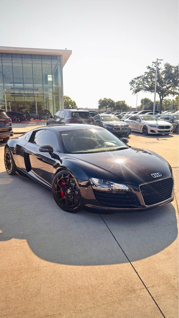 2009 Audi R8 - 4.2 Quattro Coupe 2D