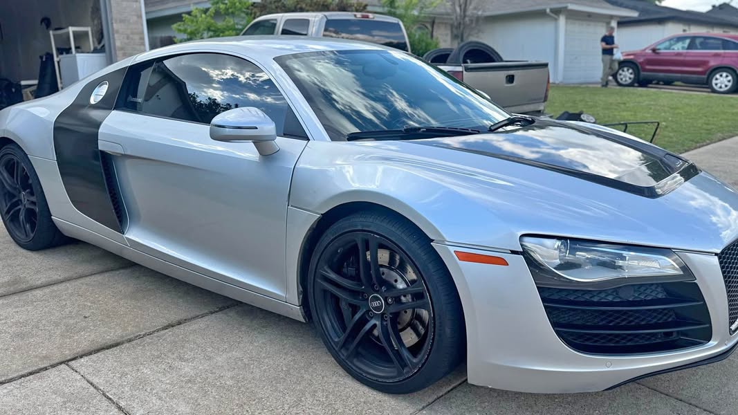 2008 Audi R8 - 4.2 Quattro Coupe 2D