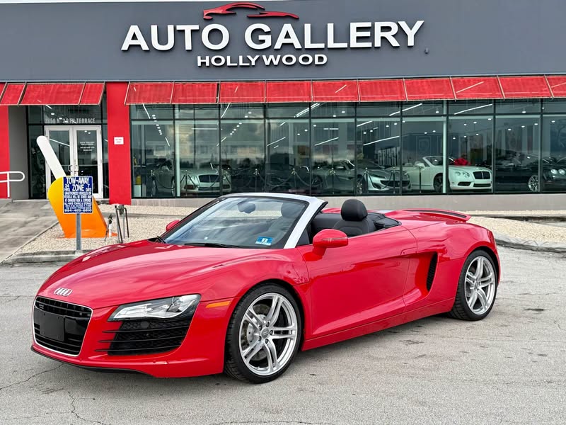 2011 Audi R8 - 4.2 Quattro Spyder Convertible 2D