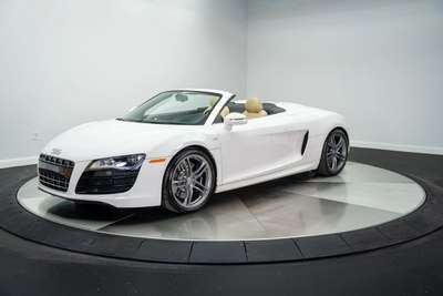 2011 Audi R8 5.2 Quattro Spyder Convertible 2D