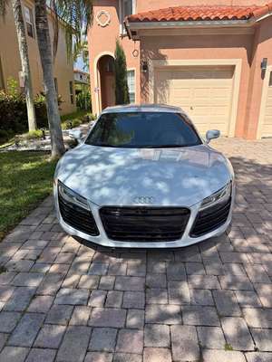2014 Audi R8 - 4.2 Quattro Coupe 2D