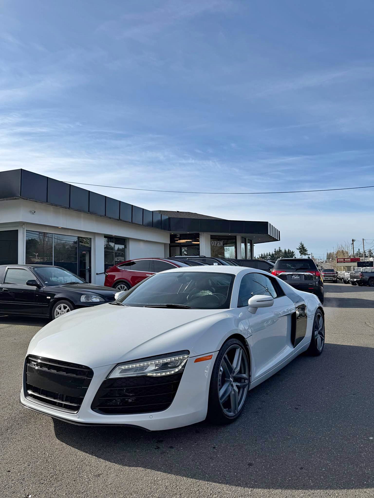 2014 Audi R8 - 4.2 Quattro Coupe 2D