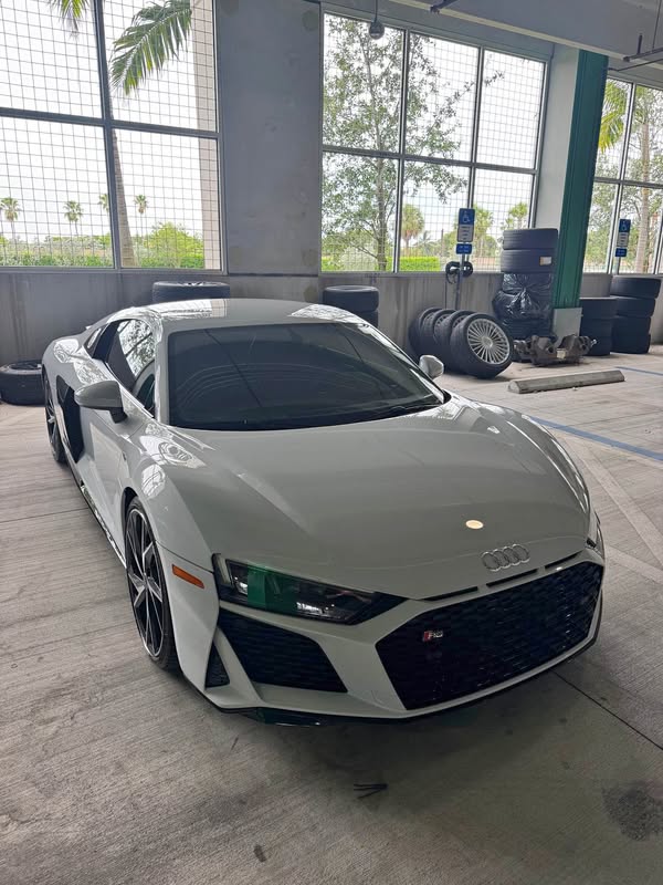 2023 Audi R8 - V10 Performance Coupe 2D