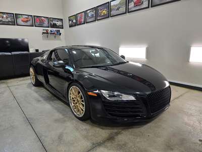 2010 Audi R8 - 4.2 Quattro Coupe 2D