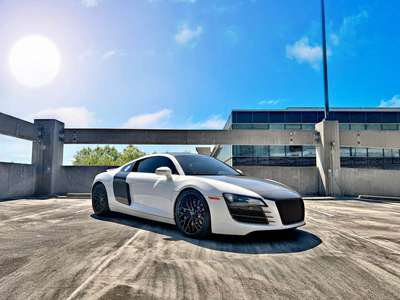 2009 Audi R8 - 4.2 Quattro Coupe 2D