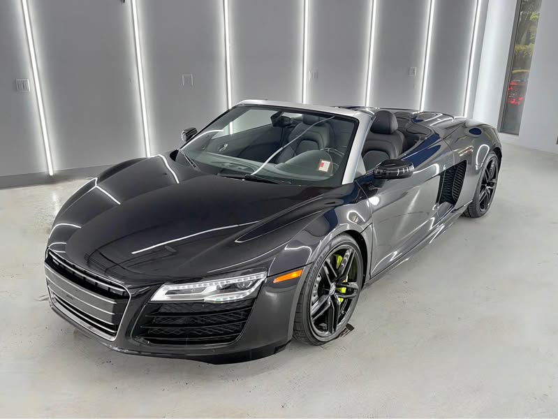 2014 Audi R8 - 5.2 Quattro Spyder Convertible 2D