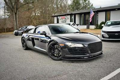 2009 Audi R8 - Quattro Coupe 2D