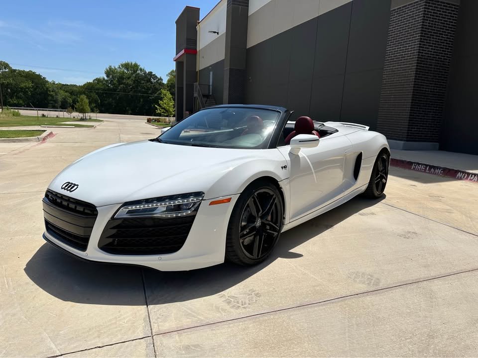 2014 Audi R8 5.2 QUATTRO, V10 AWD, SPYDER CONVERTIBLE