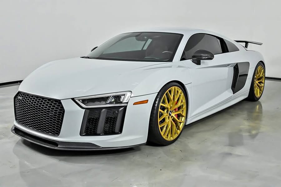 2018 Audi R8 - 5.2 Quattro Coupe 2D