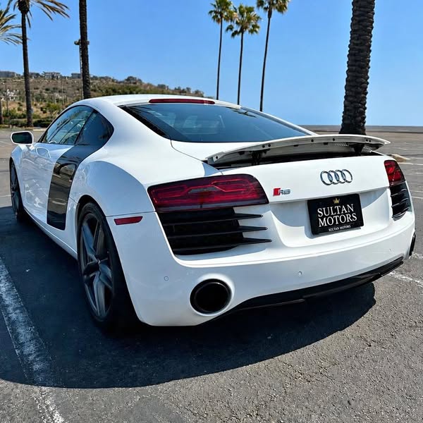2014 Audi R8 Quattro Couple 2D