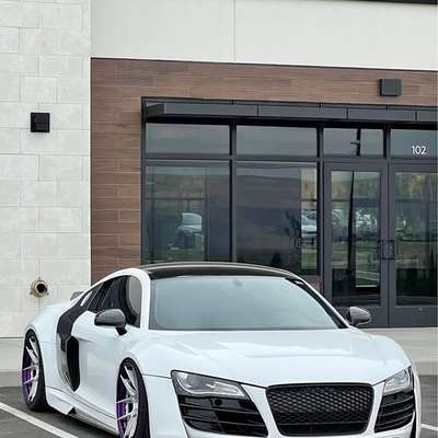 2009 Audi R8 - 4.2 Quattro Coupe 2D