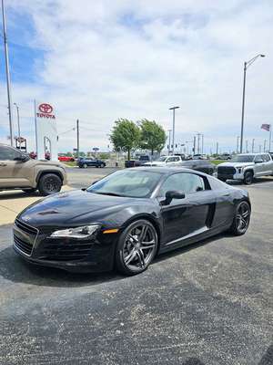 2012 Audi R8 4.2 Quattro Coupe 2D