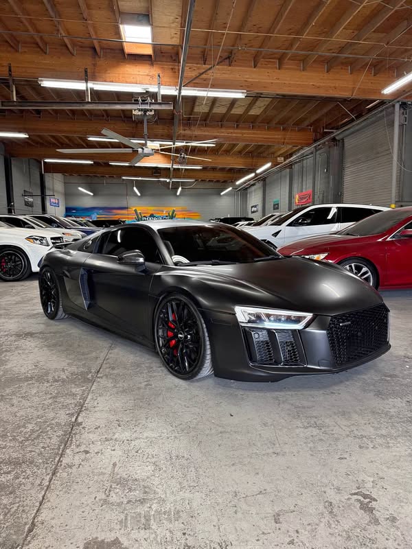 2017 Audi R8 - V10 Plus Coupe 2D